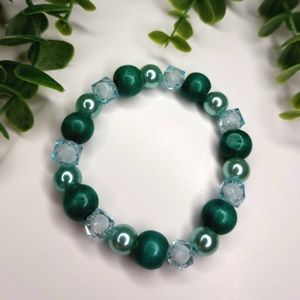 Teal Beaded Bracelet. Wood, pearl, & unique beading